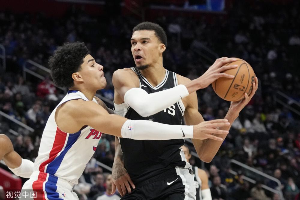 随着事件的 随着事件的