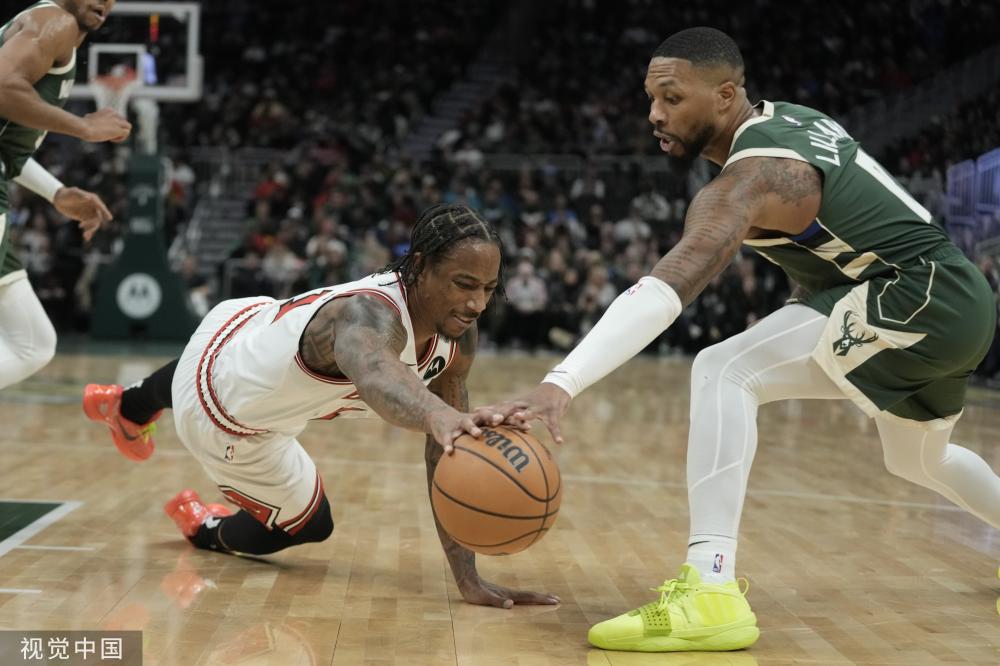 个篮板则展 个篮板则展